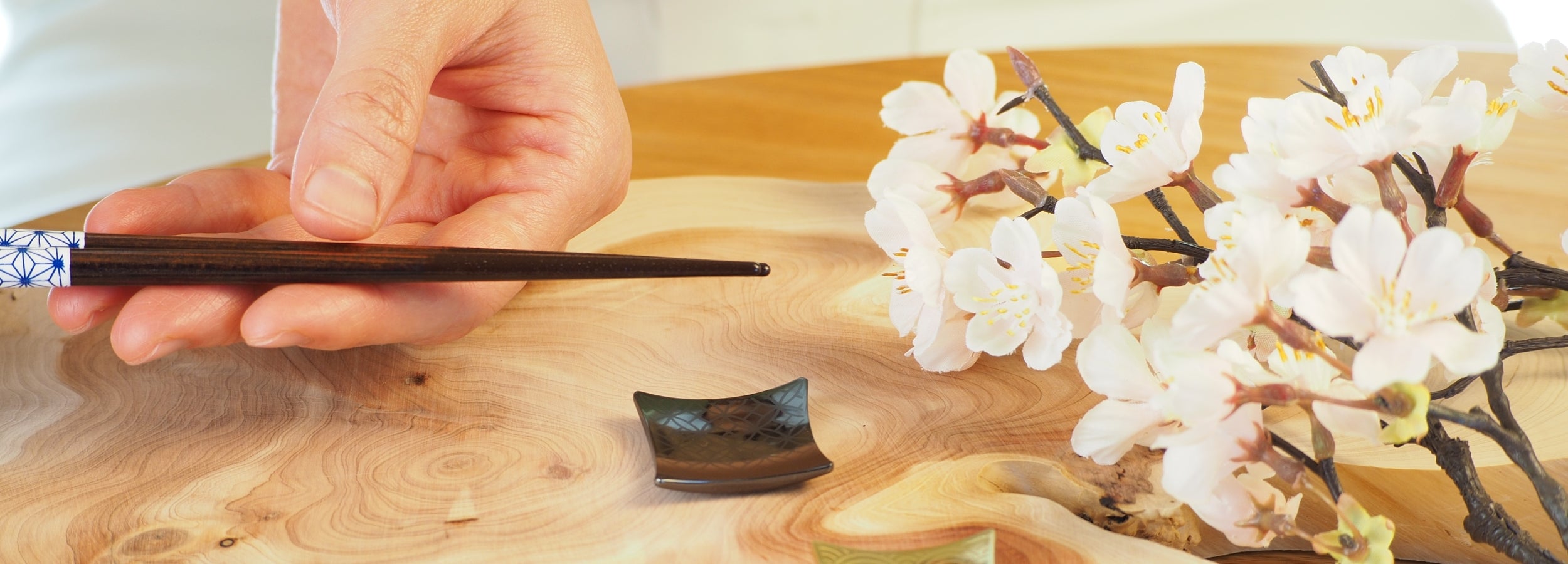 Japanese Hashioki Black Chopstick Rest life style hand, Tsukushi