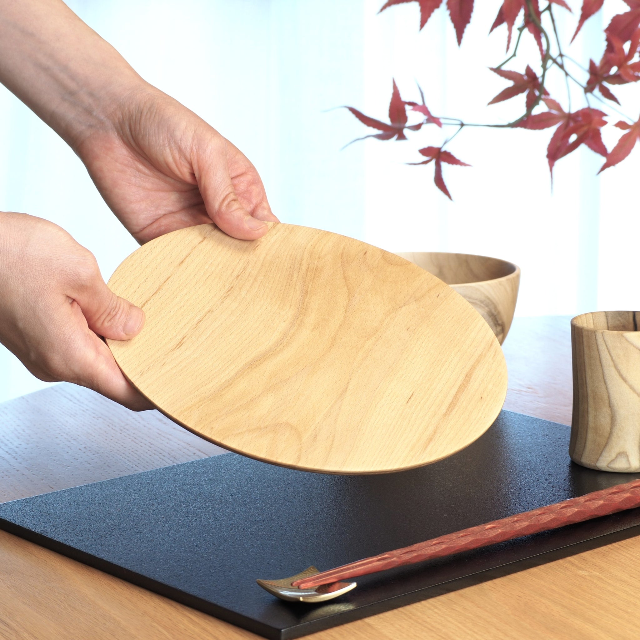 Wooden plate handed over , Tsukushi