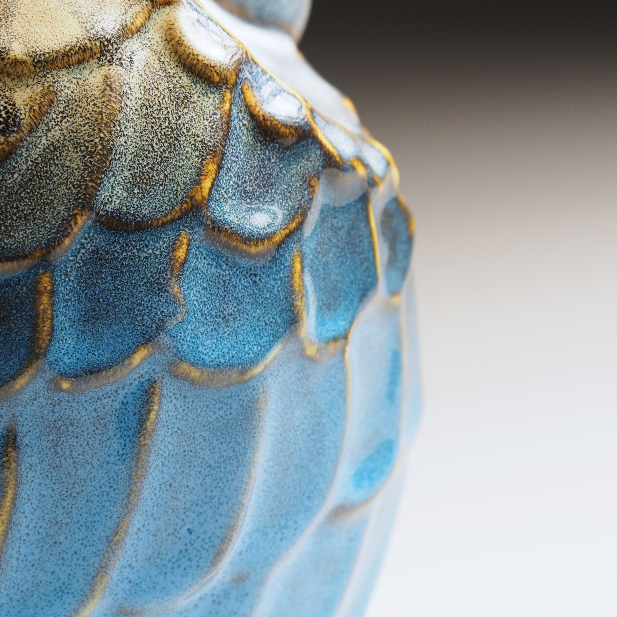 Large Fukumori owl figurine, Kazuhiro Kojima, handcrafted in Japan, wing detail, cerulean blue Nanasai Tenmoku glaze, Tsukushi.