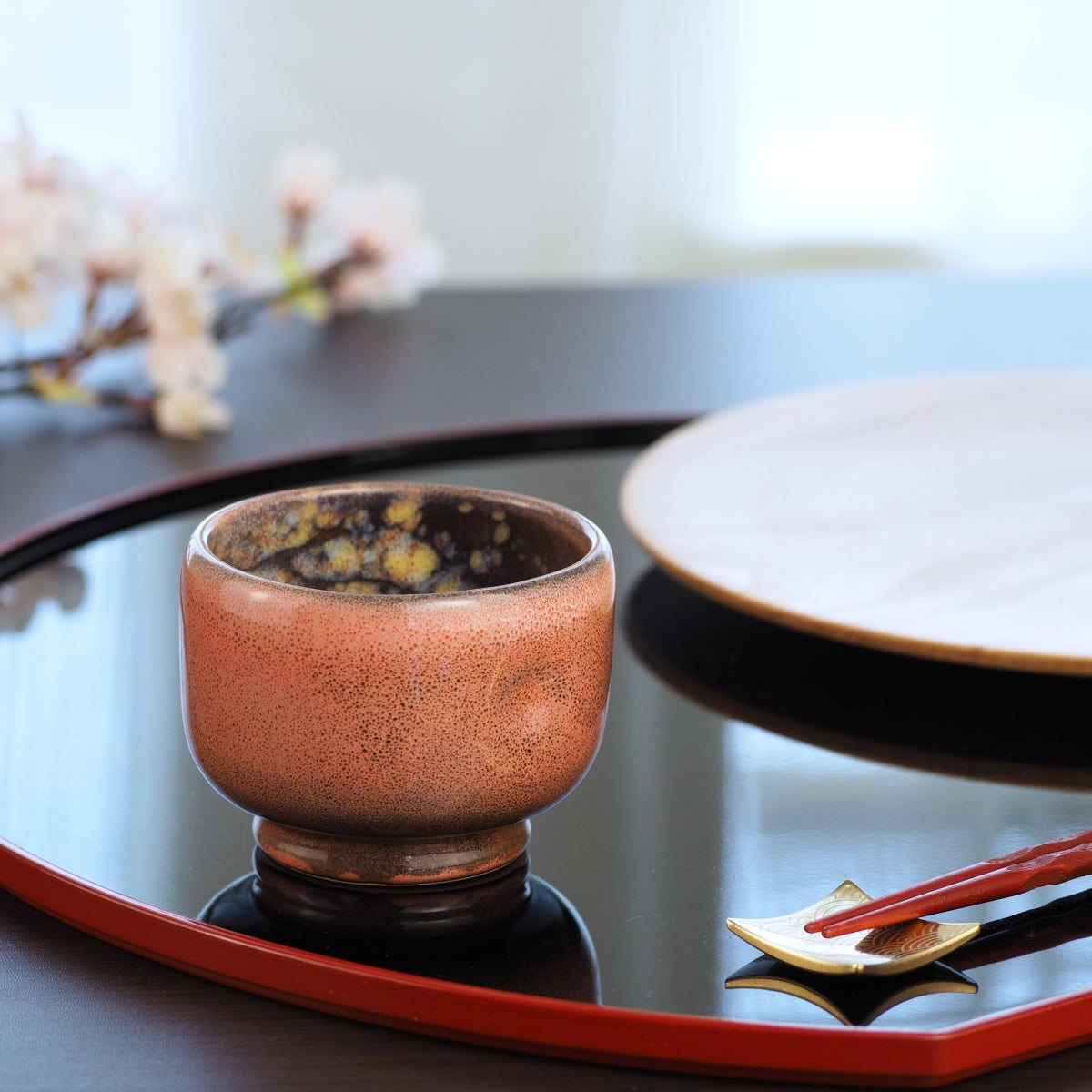 Maru Komorebi Pink Japanese Teacup life style, Tsukushi