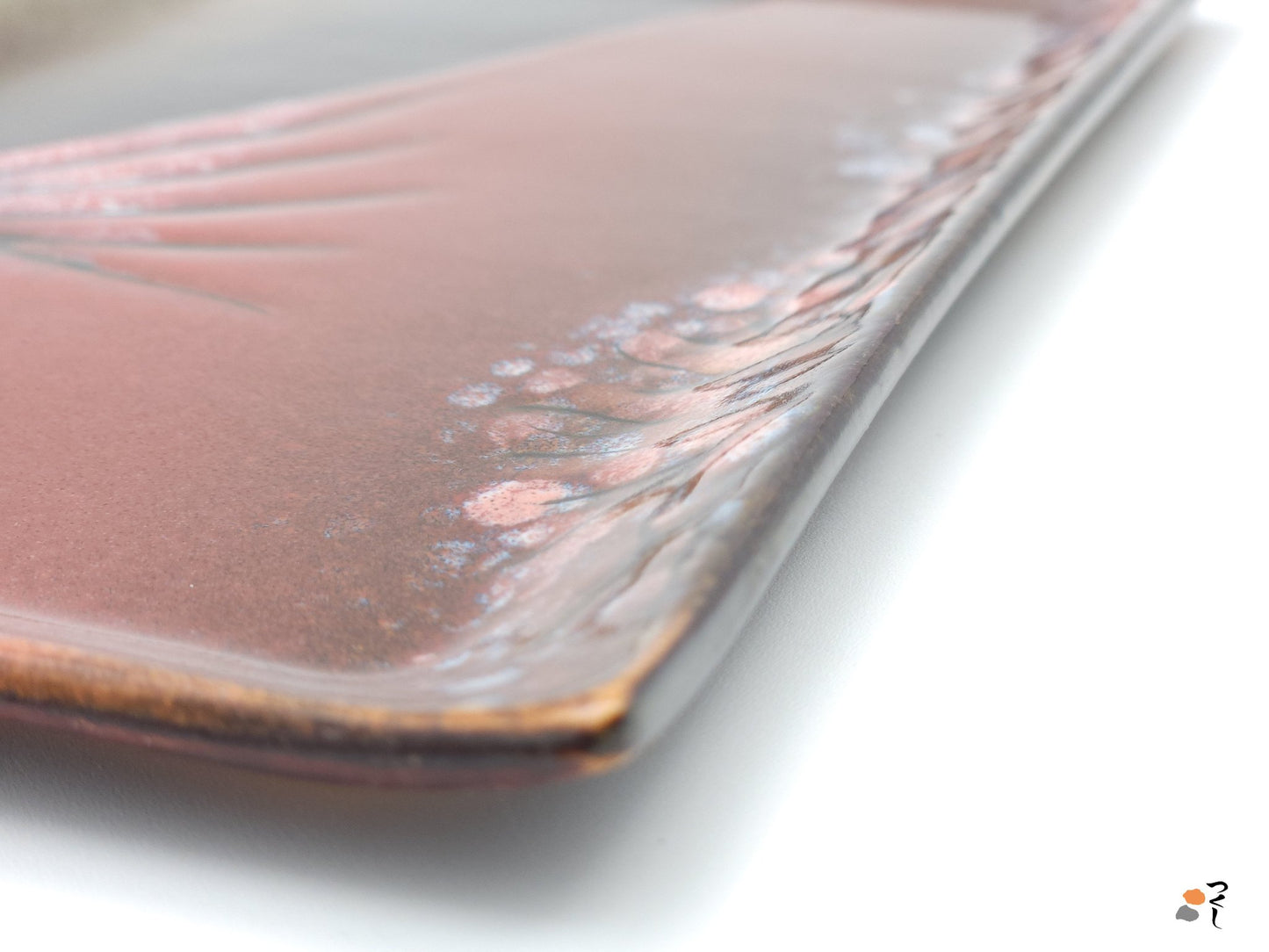 Authentic Japanese pottery rectangular plate with Mt.Fuji decoration. red and brown color.  (side detail view 1).