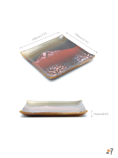 Authentic Japanese pottery quare plate with Mt.Fuji decoration. red and brown color.  The image indicates the size of the square plate (190mm length, 190mm width and 15mm high).